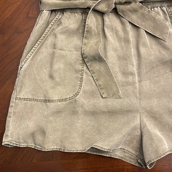 Brushed Twill Romper by Express - Picture 7 of 16